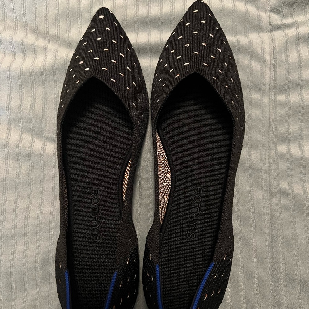 Rothy’s ivory dot points